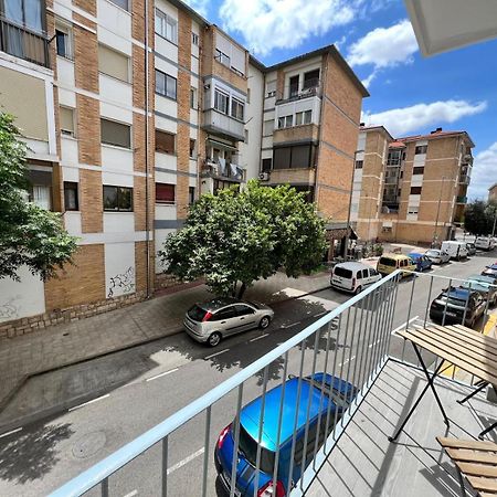 Los Claveles Tudela Ngoại thất bức ảnh